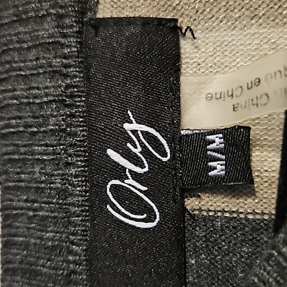 Multi colour light weight sweater by Orly - Picture 2 of 2